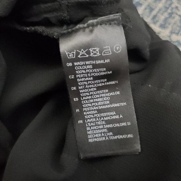 Vintage Y2K Black Tiered Pleated Flapper Dress - Picture 3 of 10